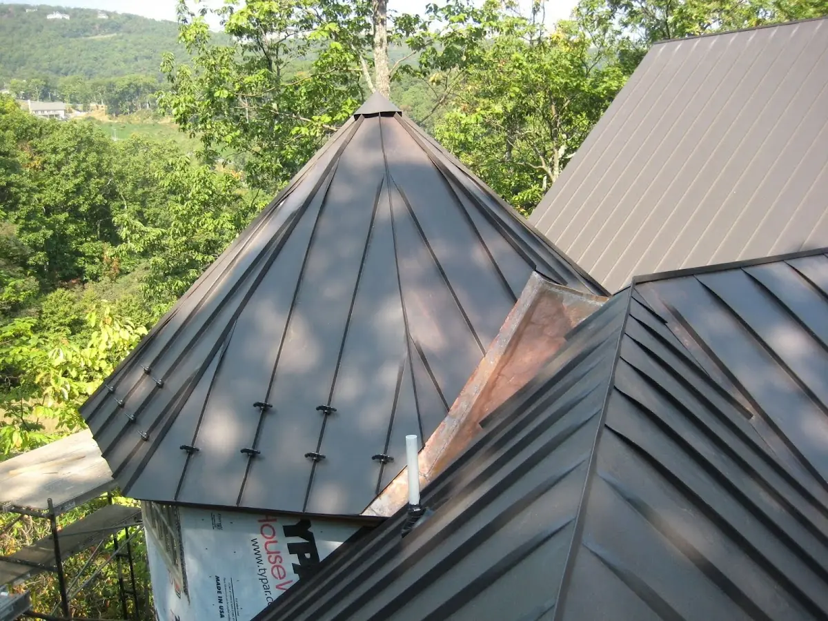 Professional Gutter Cleaning by Craftsman Roofing in Randall
